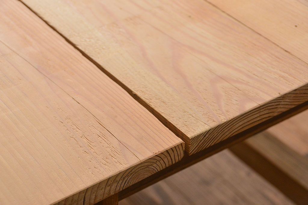 アンティーク家具　アンティークジャンクスタイル　使い込まれた無骨で重厚な作業台(テーブル)