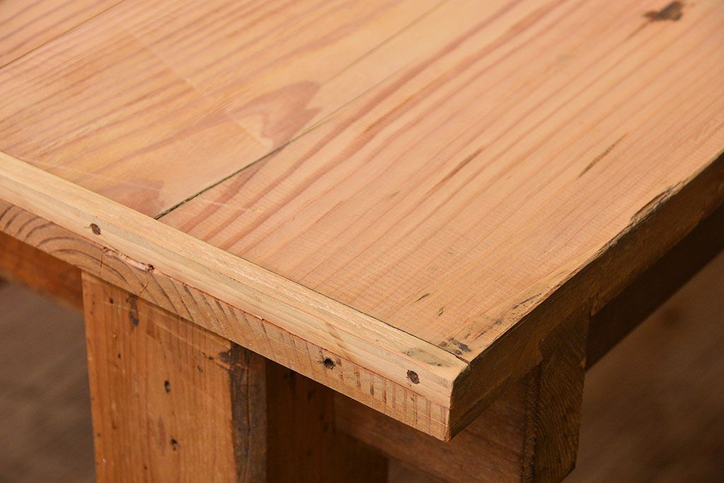 アンティーク家具　アンティークジャンクスタイル　使い込まれた無骨で重厚な作業台(テーブル)