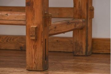 アンティーク家具　アンティークジャンクスタイル　使い込まれた無骨で重厚な作業台(テーブル)