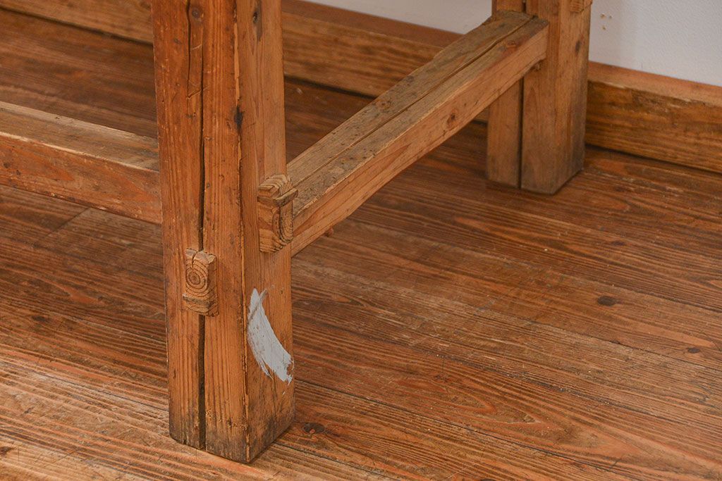 アンティーク家具　アンティークジャンクスタイル　使い込まれた無骨で重厚な作業台(テーブル)