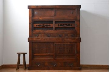 アンティーク家具　古民具・骨董 特別注文造り　希少な前面欅材!五尺水屋箪笥(食器棚、カップボード)