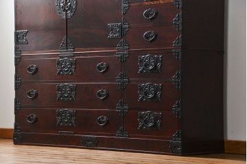 中古　伝統工芸品 岩谷堂箪笥　特大整理箪笥　定価約130万円(衣装箪笥、チェスト)