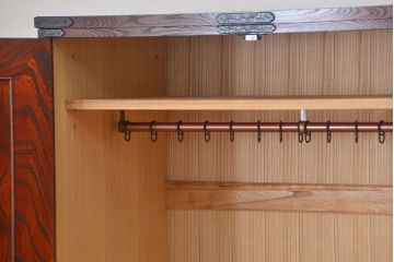 中古　伝統工芸 岩谷堂箪笥 ワードローブ　定価約60万円