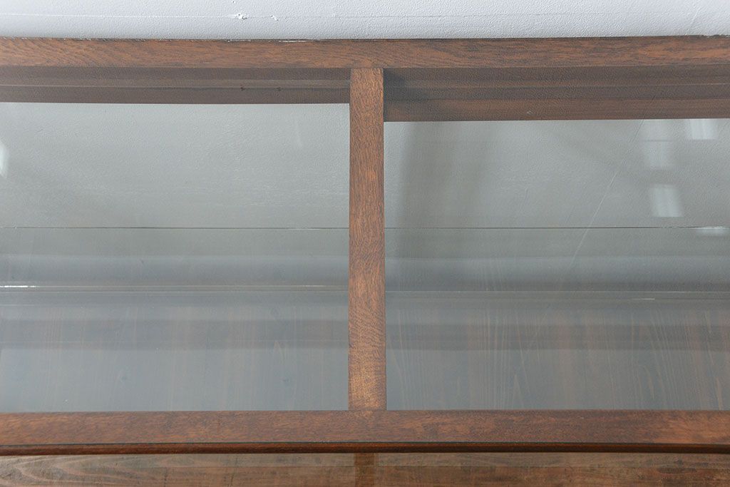 アンティーク家具　アンティーク 古いナラ材の大きなガラスケース(ショーケース、陳列棚)