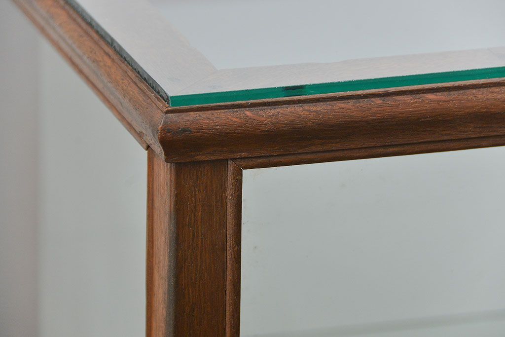 アンティーク家具　アンティーク 古いナラ材の大きなガラスケース(ショーケース、陳列棚)