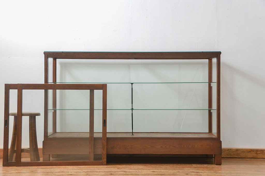アンティーク家具　アンティーク 古いナラ材の大きなガラスケース(ショーケース、陳列棚)