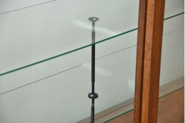 アンティーク家具　アンティーク 古いナラ材の大きなガラスケース(ショーケース、陳列棚)