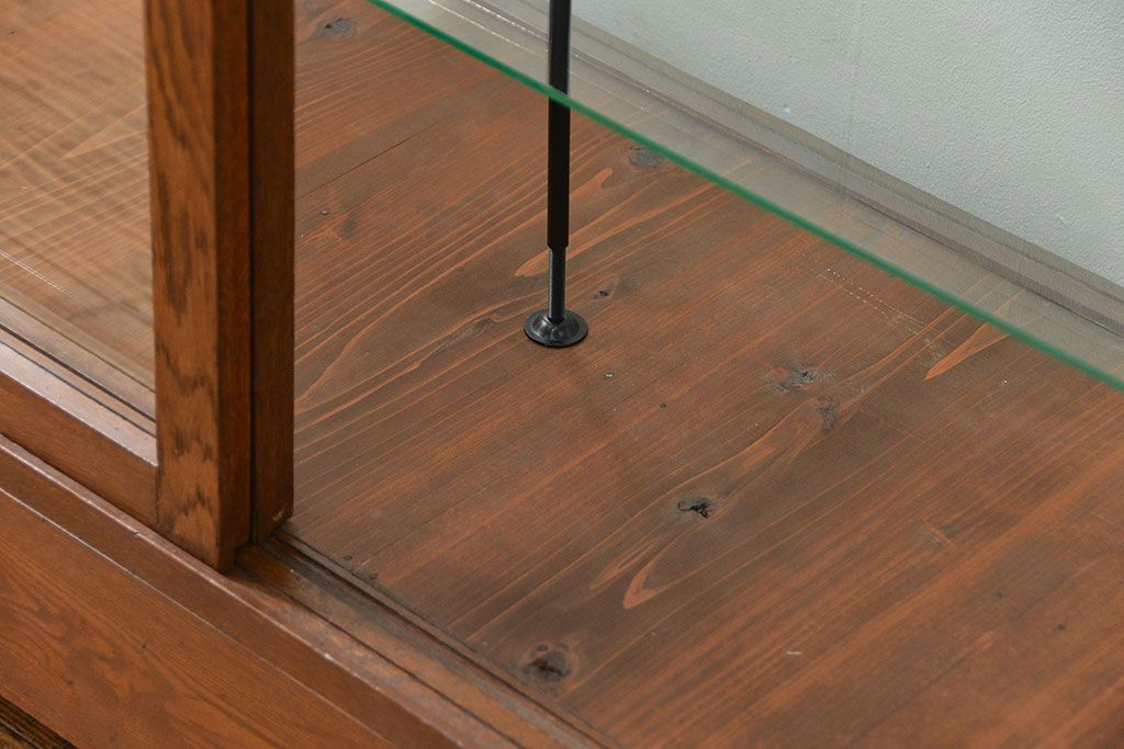 アンティーク家具　アンティーク 古いナラ材の大きなガラスケース(ショーケース、陳列棚)