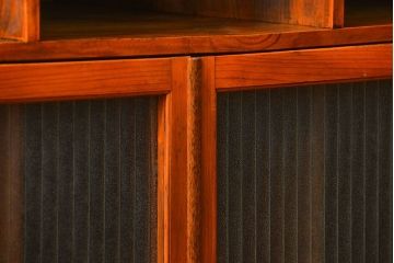 アンティーク家具　アンティーク 脚付きマス目収納棚(食器棚、本棚、升目棚)