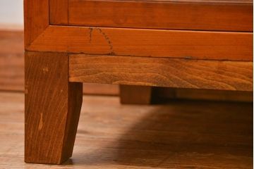 アンティーク家具　アンティーク 脚付きマス目収納棚(食器棚、本棚、升目棚)