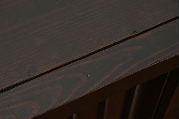 アンティーク家具　古民具・骨董 縦桟引き戸の背の低い薄型収納箪笥(水屋箪笥、ローボード、テレビ台、キャビネット、収納棚)