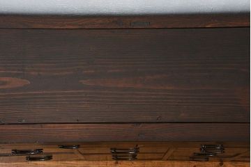 アンティーク家具　古民具・骨董 古作造り　簡素な造りの19杯引き出し(時代箪笥、水屋箪笥、薬箪笥)