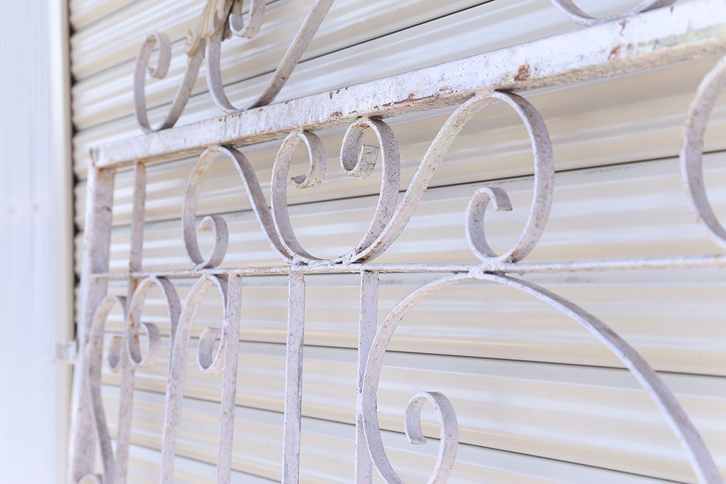 中古　大きなロートアイアンガーデンフェンス(1)(洋風フェンス、ヨーロッパ風フェンス、門扉、鉄柵)