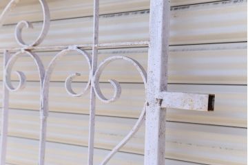 中古　大きなロートアイアンガーデンフェンス(1)(洋風フェンス、ヨーロッパ風フェンス、門扉、鉄柵)