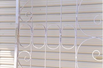 中古　大きなロートアイアンガーデンフェンス(1)(洋風フェンス、ヨーロッパ風フェンス、門扉、鉄柵)