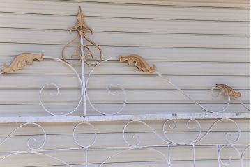 中古　大きなロートアイアンガーデンフェンス(1)(洋風フェンス、ヨーロッパ風フェンス、門扉、鉄柵)