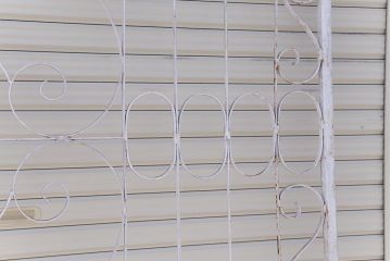 中古　大きなロートアイアンガーデンフェンス(2)(洋風フェンス、ヨーロッパ風フェンス、門扉、鉄柵)