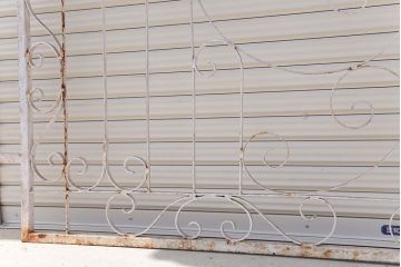 中古　大きなロートアイアンガーデンフェンス(2)(洋風フェンス、ヨーロッパ風フェンス、門扉、鉄柵)