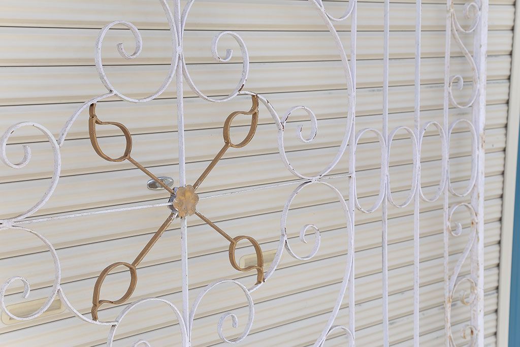 中古　大きなロートアイアンガーデンフェンス(3)(洋風フェンス、ヨーロッパ風フェンス、門扉、鉄柵)