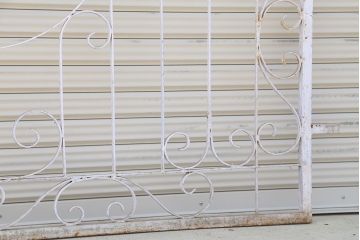 中古　大きなロートアイアンガーデンフェンス(3)(洋風フェンス、ヨーロッパ風フェンス、門扉、鉄柵)