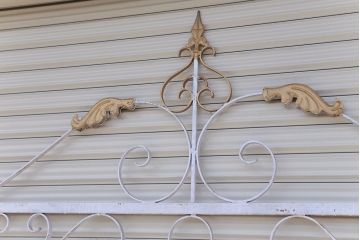 中古　大きなロートアイアンガーデンフェンス(3)(洋風フェンス、ヨーロッパ風フェンス、門扉、鉄柵)