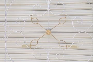 中古　大きなロートアイアンガーデンフェンス(3)(洋風フェンス、ヨーロッパ風フェンス、門扉、鉄柵)