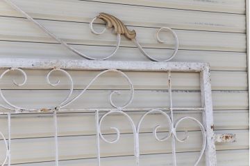 中古　ロートアイアンのガーデンフェンス(1)(洋風フェンス、ヨーロッパ風フェンス、門扉、鉄柵)