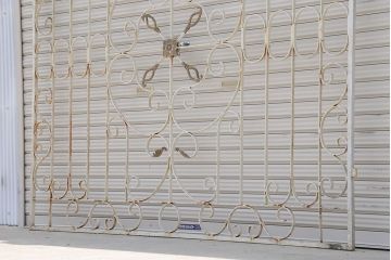 中古　ロートアイアンのガーデンフェンス(2)(洋風フェンス、ヨーロッパ風フェンス、門扉、鉄柵)