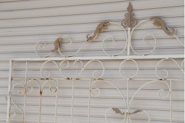 中古　ロートアイアンのガーデンフェンス(2)(洋風フェンス、ヨーロッパ風フェンス、門扉、鉄柵)