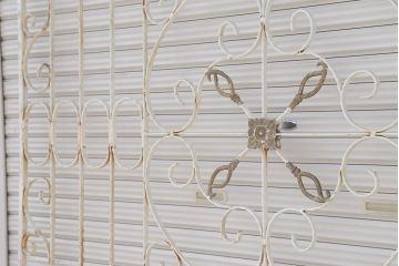 中古　ロートアイアンのガーデンフェンス(2)(洋風フェンス、ヨーロッパ風フェンス、門扉、鉄柵)