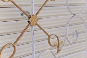 中古　ロートアイアンのガーデンフェンス(3)(洋風フェンス、ヨーロッパ風フェンス、門扉、鉄柵)