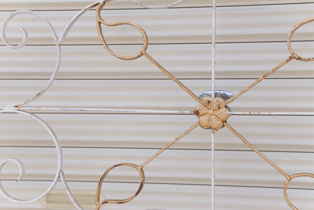 中古　ロートアイアンのガーデンフェンス(3)(洋風フェンス、ヨーロッパ風フェンス、門扉、鉄柵)