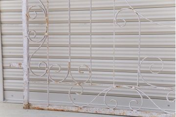 中古　ロートアイアンのガーデンフェンス(3)(洋風フェンス、ヨーロッパ風フェンス、門扉、鉄柵)