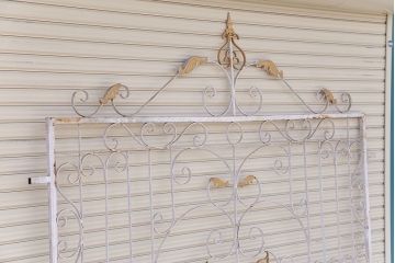 中古　洋風!大きなロートアイアンのガーデンフェンス(1)(ヨーロッパ風フェンス、門扉、鉄柵)