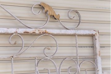 中古　洋風!大きなロートアイアンのガーデンフェンス(1)(ヨーロッパ風フェンス、門扉、鉄柵)