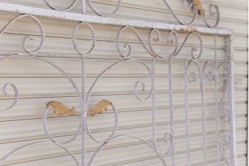 中古　洋風!大きなロートアイアンのガーデンフェンス(1)(ヨーロッパ風フェンス、門扉、鉄柵)