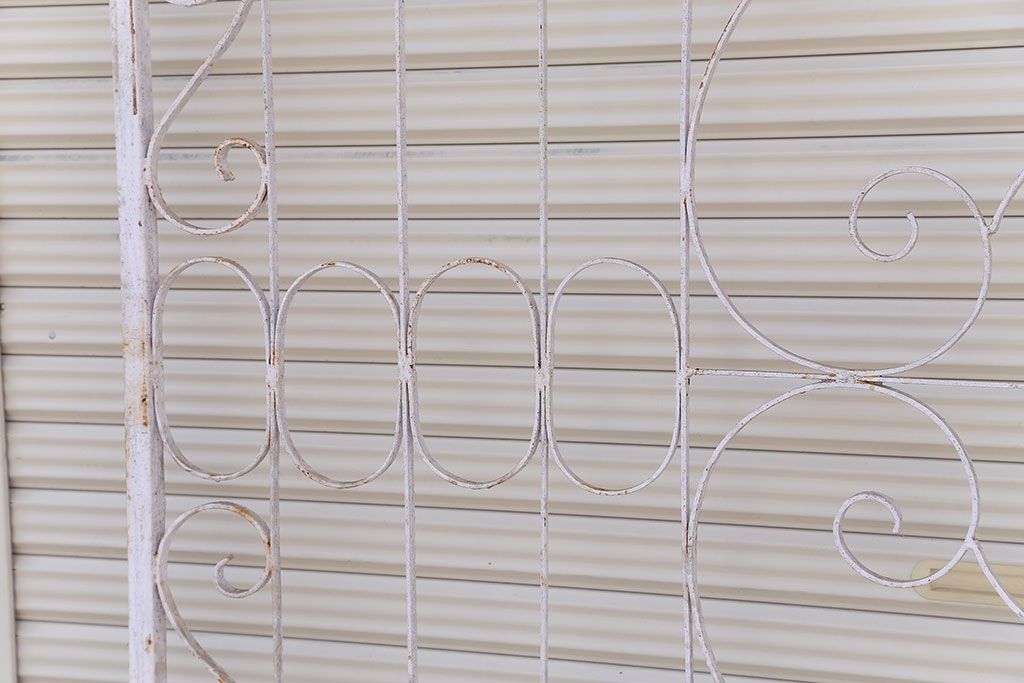 中古　洋風!大きなロートアイアンのガーデンフェンス(1)(ヨーロッパ風フェンス、門扉、鉄柵)