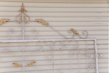 中古　洋風!大きなロートアイアンのガーデンフェンス(1)(ヨーロッパ風フェンス、門扉、鉄柵)