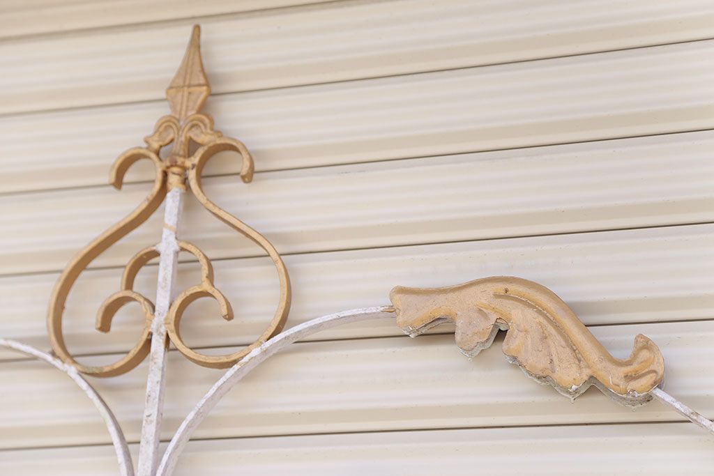 中古　洋風!大きなロートアイアンのガーデンフェンス(1)(ヨーロッパ風フェンス、門扉、鉄柵)