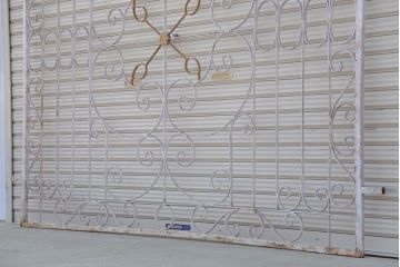 中古　洋風!大きなロートアイアンのガーデンフェンス(3)(ヨーロッパ風フェンス、門扉、鉄柵)