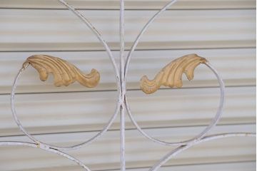 中古　ヨーロッパ風!大きなロートアイアンのガーデンフェンス(1)(洋風フェンス、門扉、鉄柵)