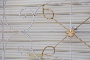 中古　ヨーロッパ風!大きなロートアイアンのガーデンフェンス(1)(洋風フェンス、門扉、鉄柵)