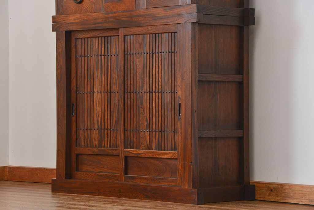 アンティーク家具　古民具・骨董　希少!前面欅材三尺水屋箪笥(食器棚、時代箪笥、収納棚)