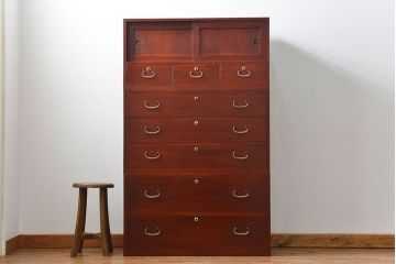 アンティーク家具　アンティーク 古い木のシンプルな三段重ね時代箪笥(チェスト)