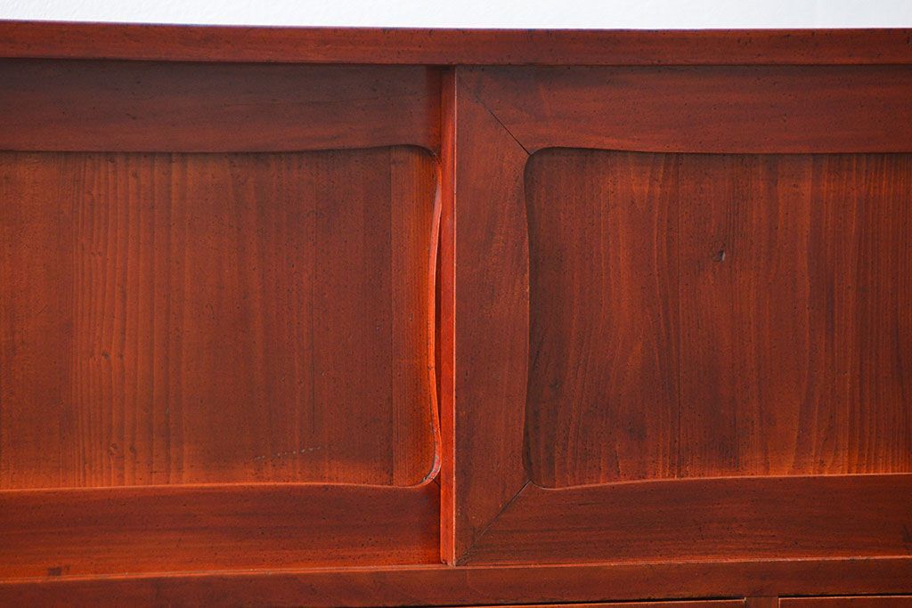 アンティーク家具　アンティーク 古い木のシンプルな三段重ね時代箪笥(チェスト)