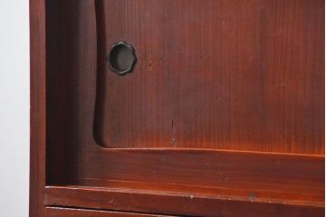 アンティーク家具　アンティーク 古い木のシンプルな三段重ね時代箪笥(チェスト)