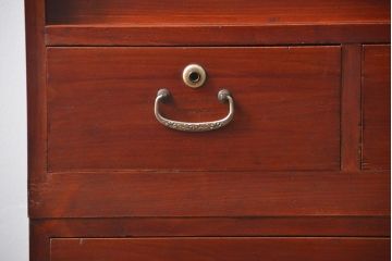 アンティーク家具　アンティーク 古い木のシンプルな三段重ね時代箪笥(チェスト)