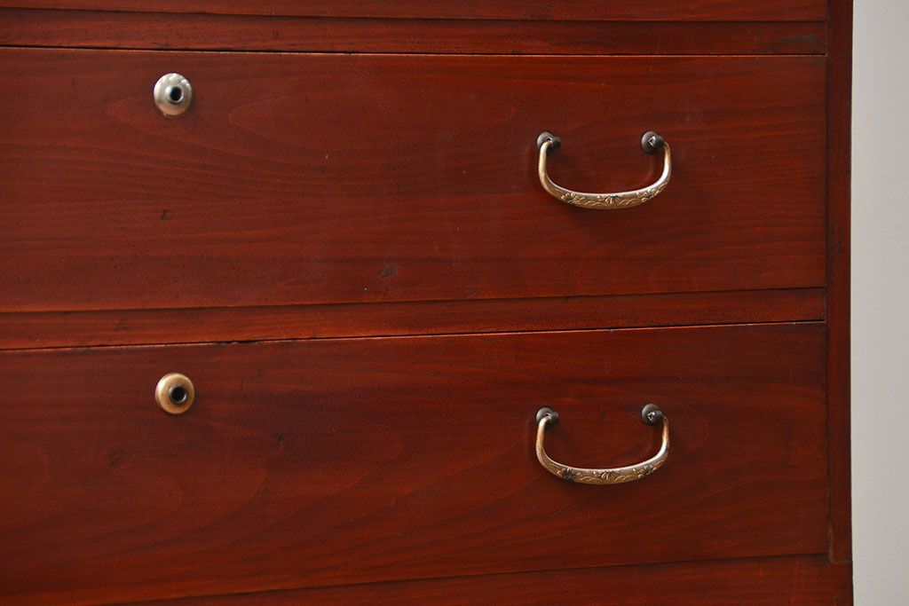 アンティーク家具　アンティーク 古い木のシンプルな三段重ね時代箪笥(チェスト)