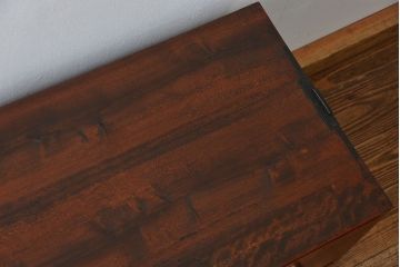 アンティーク家具　アンティーク 古い木のシンプルな三段重ね時代箪笥(チェスト)