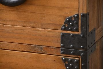 アンティーク家具　古民具・骨董 明治期 極上金具 上手造り 総桐三段重ね時代箪笥(桐箪笥、桐たんす)